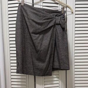 Club Monaco Black and White Houndstooth Pencil Skirt